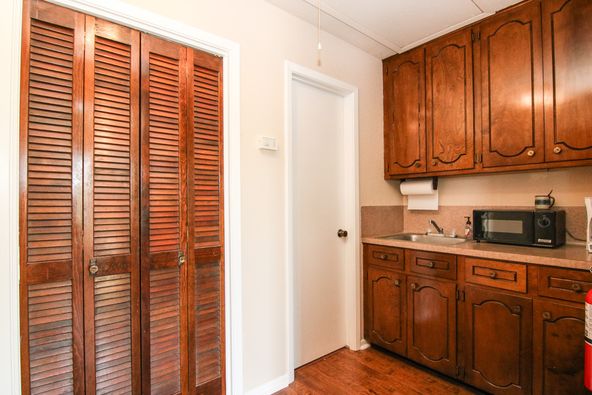 1017 W South St, Alvin, TX 77511